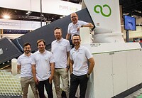 The PURE LOOP team is highly motivated at the opening of this year's NPE. Manfred Dobersberger, Managing Director at PURE LOOP (at the top in the picture), emphasizes the importance of the American market for the company, and is looking forward to discussions with visitors to the stand. 